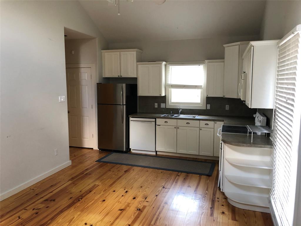 606 2 Drew Street, Houston, Texas 77006, 2 Bedrooms Bedrooms, ,2 BathroomsBathrooms,Multi-family,For Sale,Drew,64066327