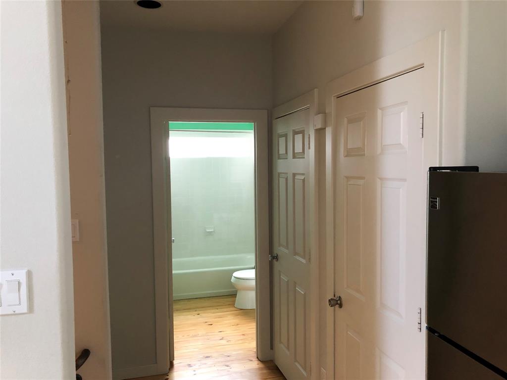 606 2 Drew Street, Houston, Texas 77006, 2 Bedrooms Bedrooms, ,2 BathroomsBathrooms,Multi-family,For Sale,Drew,64066327