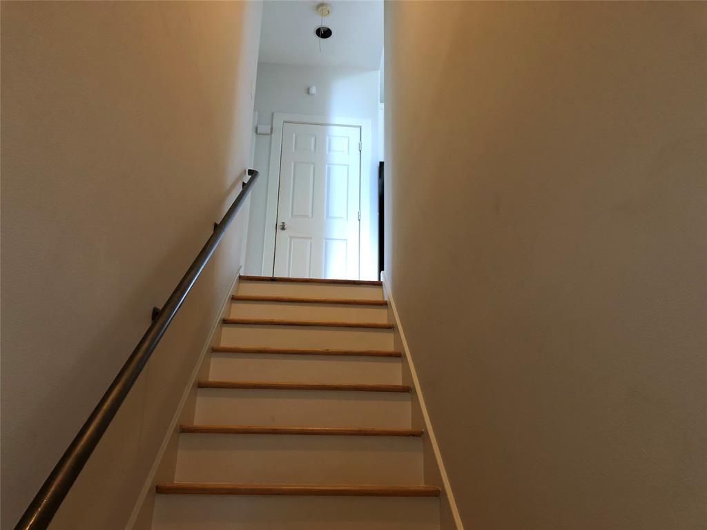 606 2 Drew Street, Houston, Texas 77006, 2 Bedrooms Bedrooms, ,2 BathroomsBathrooms,Multi-family,For Sale,Drew,64066327