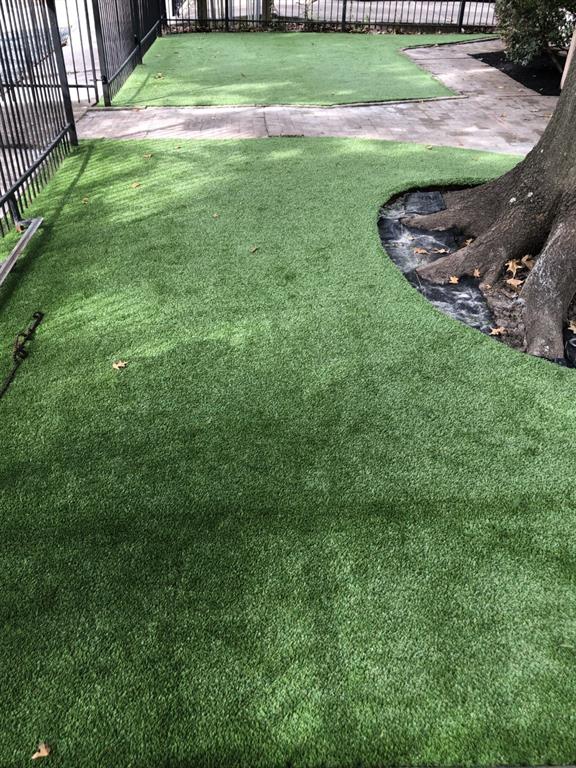 606 2 Drew Street, Houston, Texas 77006, 2 Bedrooms Bedrooms, ,2 BathroomsBathrooms,Multi-family,For Sale,Drew,64066327