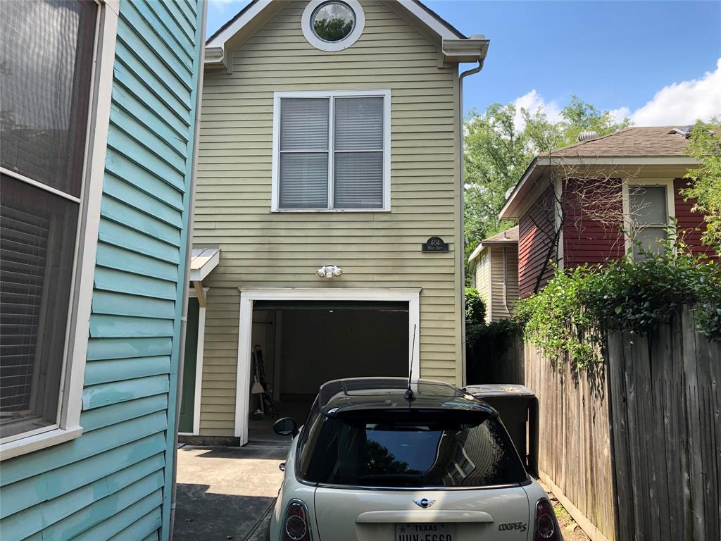 606 2 Drew Street, Houston, Texas 77006, 2 Bedrooms Bedrooms, ,2 BathroomsBathrooms,Multi-family,For Sale,Drew,64066327