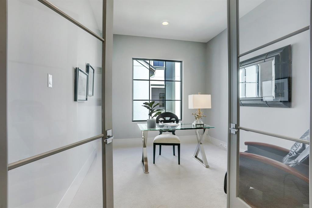 2230 2 Potomac, Houston, Texas 77057, 4 Bedrooms Bedrooms, 10 Rooms Rooms,4 BathroomsBathrooms,Single-family,For Sale,Potomac,82289137