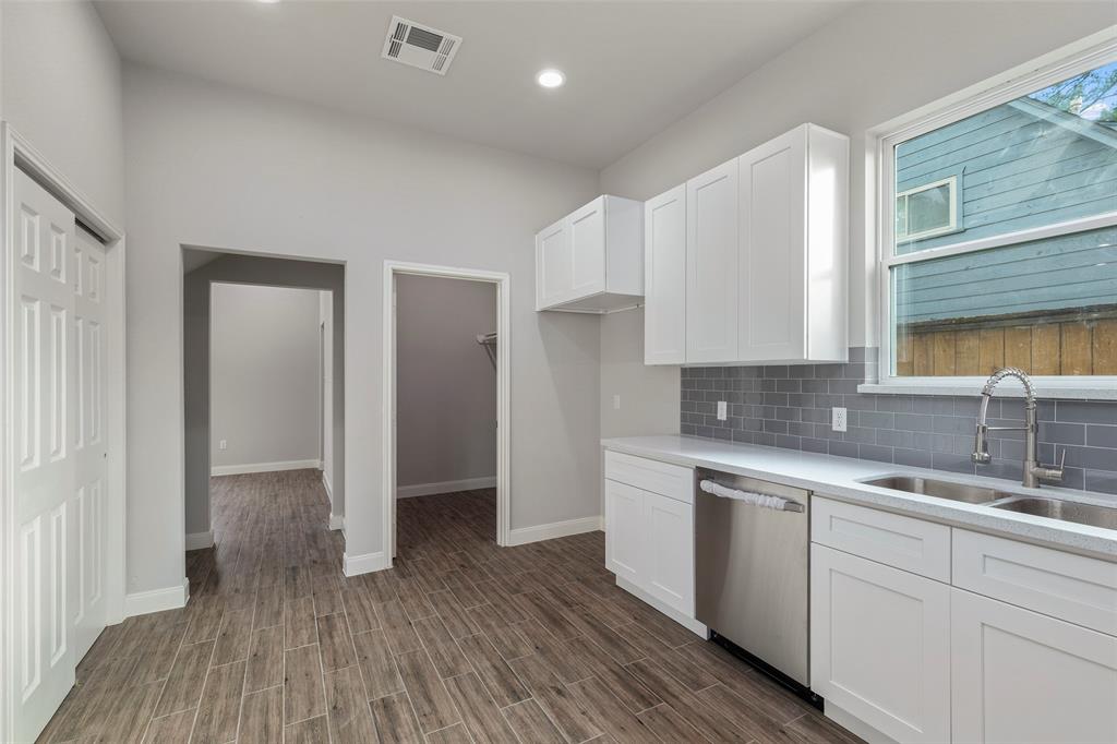 7922 2 Friars Court Lane, Spring, Texas 77379, 4 Bedrooms Bedrooms, 11 Rooms Rooms,2 BathroomsBathrooms,Single-family,For Sale,Friars Court,71382531