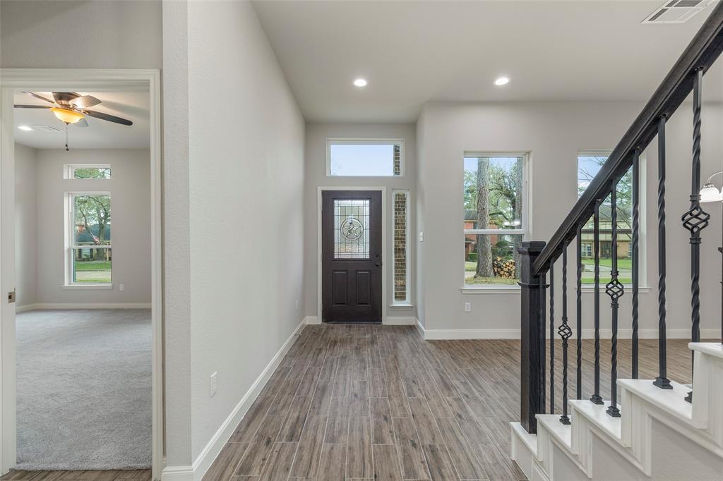7922 2 Friars Court Lane, Spring, Texas 77379, 4 Bedrooms Bedrooms, 11 Rooms Rooms,2 BathroomsBathrooms,Single-family,For Sale,Friars Court,71382531