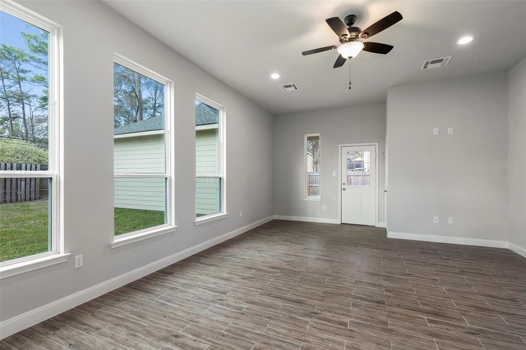 7922 2 Friars Court Lane, Spring, Texas 77379, 4 Bedrooms Bedrooms, 11 Rooms Rooms,2 BathroomsBathrooms,Single-family,For Sale,Friars Court,71382531