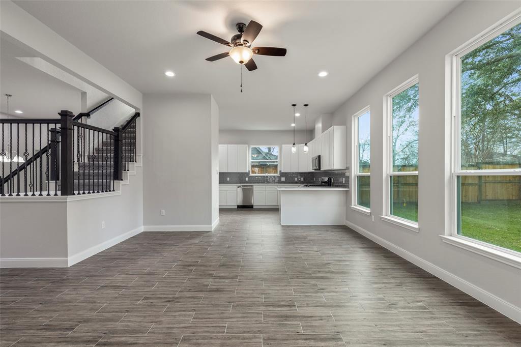 7922 2 Friars Court Lane, Spring, Texas 77379, 4 Bedrooms Bedrooms, 11 Rooms Rooms,2 BathroomsBathrooms,Single-family,For Sale,Friars Court,71382531