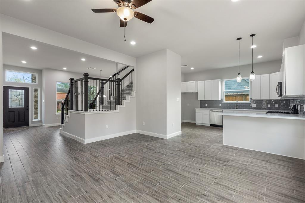 7922 2 Friars Court Lane, Spring, Texas 77379, 4 Bedrooms Bedrooms, 11 Rooms Rooms,2 BathroomsBathrooms,Single-family,For Sale,Friars Court,71382531