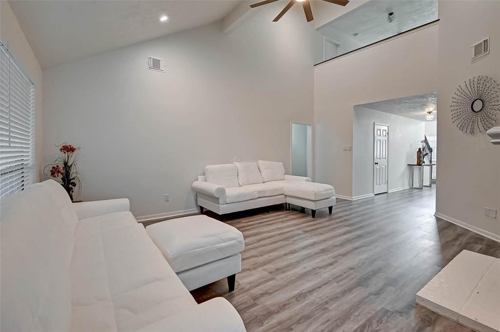 4411 2 Ireland Lane, Pasadena, Texas 77505, 4 Bedrooms Bedrooms, 4 Rooms Rooms,2 BathroomsBathrooms,Single-family,For Sale,Ireland,76049601