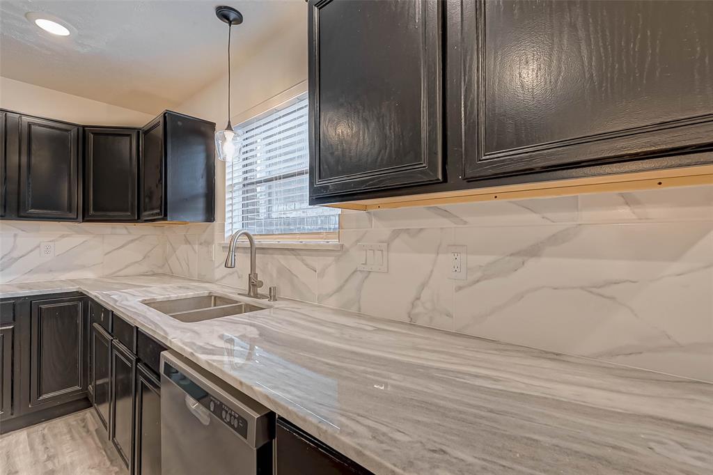 4411 2 Ireland Lane, Pasadena, Texas 77505, 4 Bedrooms Bedrooms, 4 Rooms Rooms,2 BathroomsBathrooms,Single-family,For Sale,Ireland,76049601