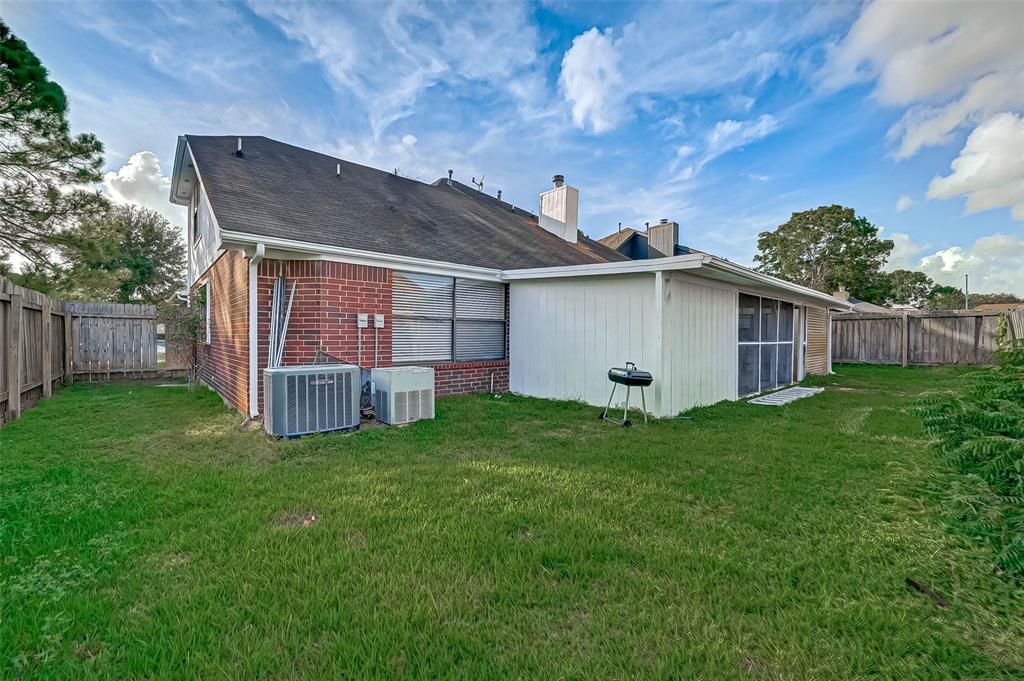 4411 2 Ireland Lane, Pasadena, Texas 77505, 4 Bedrooms Bedrooms, 4 Rooms Rooms,2 BathroomsBathrooms,Single-family,For Sale,Ireland,76049601