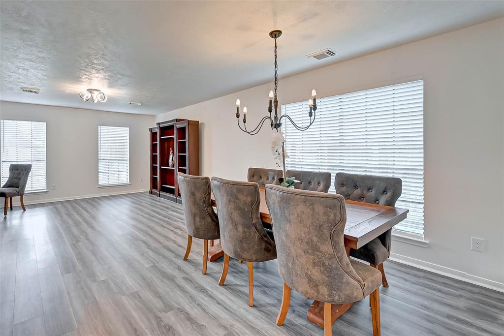 4411 2 Ireland Lane, Pasadena, Texas 77505, 4 Bedrooms Bedrooms, 4 Rooms Rooms,2 BathroomsBathrooms,Single-family,For Sale,Ireland,76049601