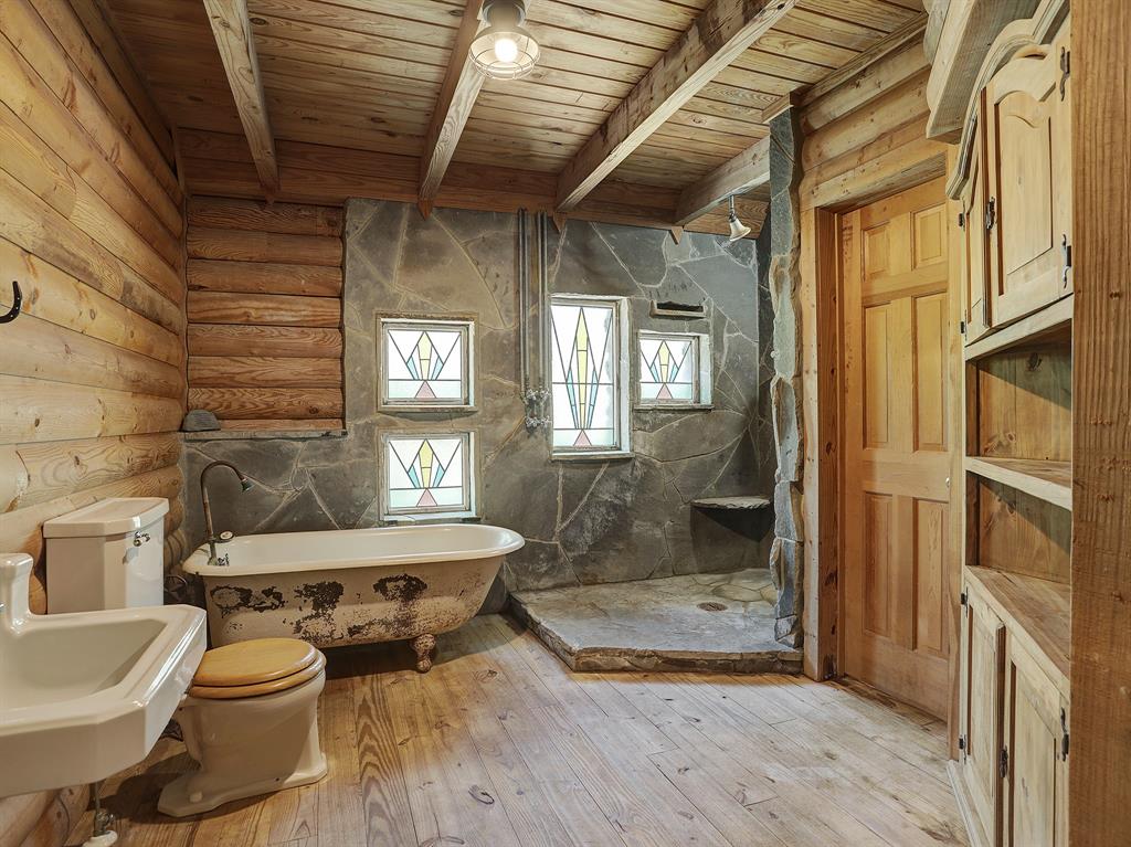 3110 1.5 Shouse Road, Santa Fe, Texas 77510, 3 Bedrooms Bedrooms, 9 Rooms Rooms,2 BathroomsBathrooms,Single-family,For Sale,Shouse,69052847