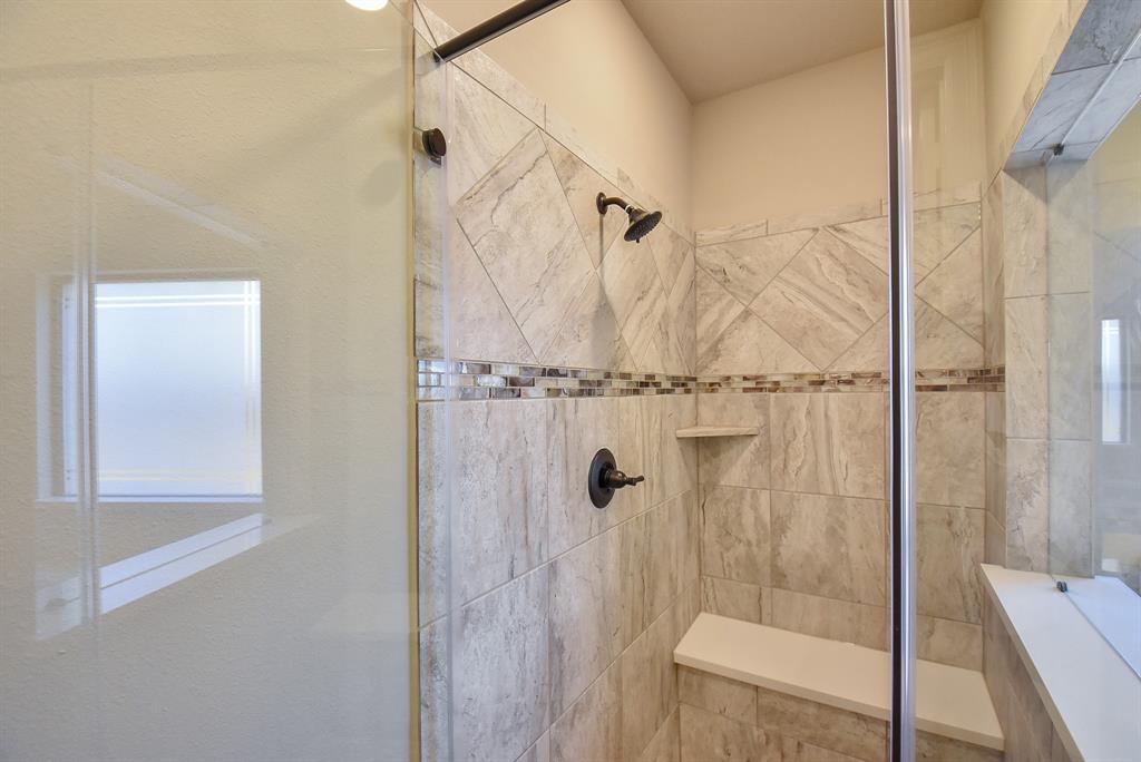 26615 2 Vega Pointe Lane, Richmond, Texas 77406, 5 Bedrooms Bedrooms, 11 Rooms Rooms,4 BathroomsBathrooms,Single-family,For Sale,Vega Pointe,59411317