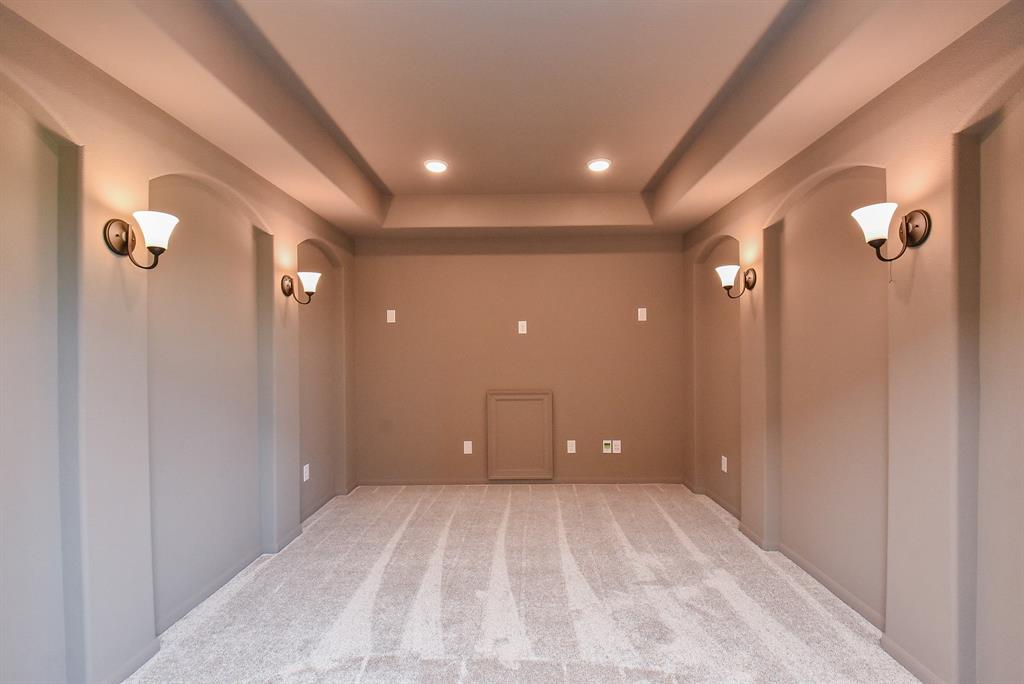 26615 2 Vega Pointe Lane, Richmond, Texas 77406, 5 Bedrooms Bedrooms, 11 Rooms Rooms,4 BathroomsBathrooms,Single-family,For Sale,Vega Pointe,59411317