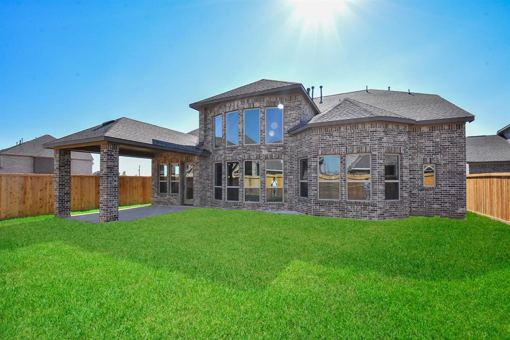 26615 2 Vega Pointe Lane, Richmond, Texas 77406, 5 Bedrooms Bedrooms, 11 Rooms Rooms,4 BathroomsBathrooms,Single-family,For Sale,Vega Pointe,59411317