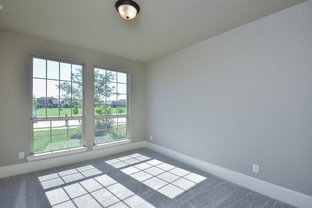 26615 2 Vega Pointe Lane, Richmond, Texas 77406, 5 Bedrooms Bedrooms, 11 Rooms Rooms,4 BathroomsBathrooms,Single-family,For Sale,Vega Pointe,59411317