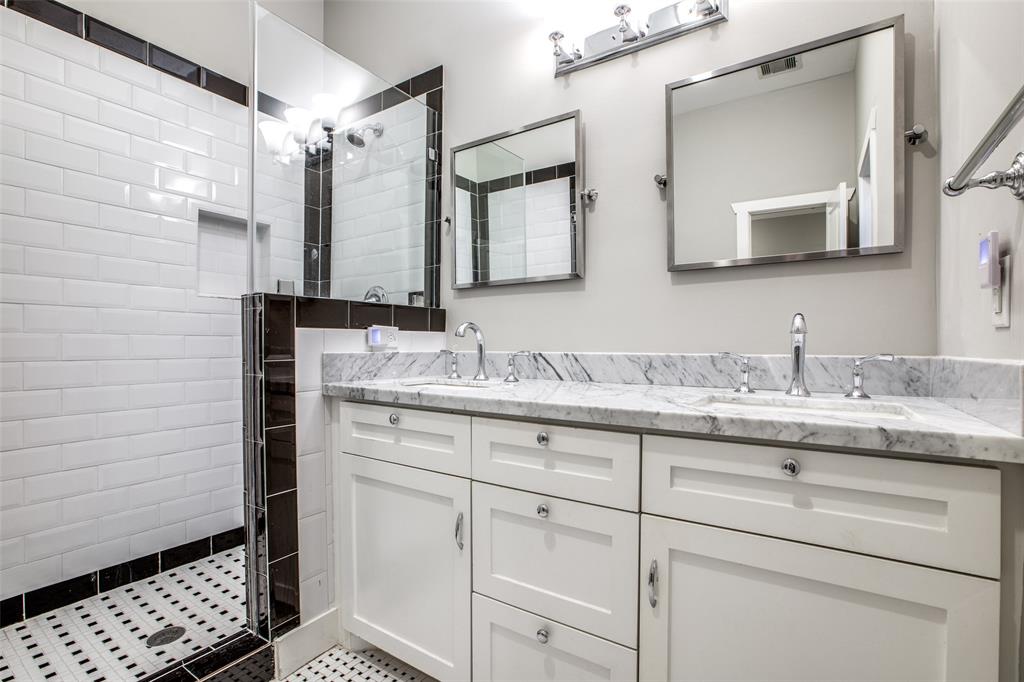 207 1 Vincent Street, Houston, Texas 77009, 2 Bedrooms Bedrooms, 4 Rooms Rooms,2 BathroomsBathrooms,Single-family,For Sale,Vincent,55590585