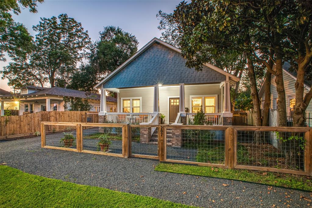 207 1 Vincent Street, Houston, Texas 77009, 2 Bedrooms Bedrooms, 4 Rooms Rooms,2 BathroomsBathrooms,Single-family,For Sale,Vincent,55590585