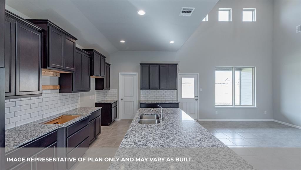 29254 2 Pikes Peak Drive, Katy, Texas 77494, 5 Bedrooms Bedrooms, 11 Rooms Rooms,3 BathroomsBathrooms,Single-family,For Sale,Pikes Peak,81750348