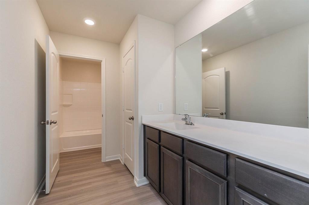 21338 2 Rachel Manor Drive, Hockley, Texas 77447, 5 Bedrooms Bedrooms, 10 Rooms Rooms,2 BathroomsBathrooms,Single-family,For Sale,Rachel Manor,70433757