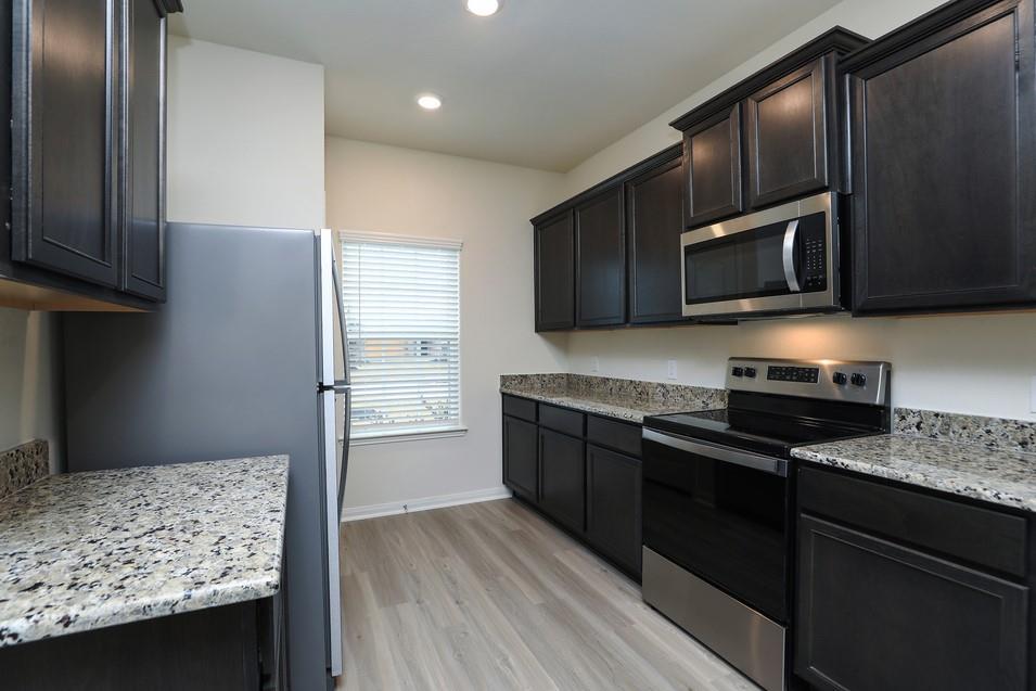 21338 2 Rachel Manor Drive, Hockley, Texas 77447, 5 Bedrooms Bedrooms, 10 Rooms Rooms,2 BathroomsBathrooms,Single-family,For Sale,Rachel Manor,70433757