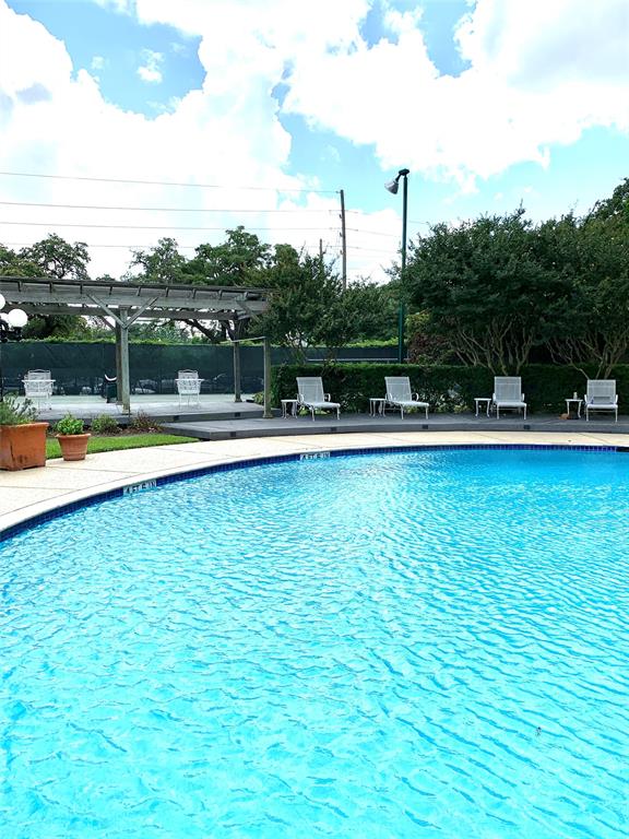 1400 Hermann Drive, Houston, Texas 77004, 2 Bedrooms Bedrooms, 4 Rooms Rooms,2 BathroomsBathrooms,Mid/hi-rise Condo,For Sale,1400 HERMANN,Hermann,13602988