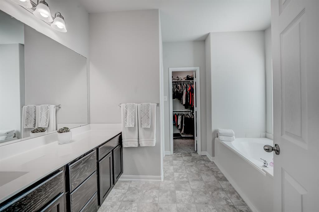 16380 2 Snowy Egret Lane, Conroe, Texas 77385, 4 Bedrooms Bedrooms, 4 Rooms Rooms,2 BathroomsBathrooms,Single-family,For Sale,Snowy Egret,67652757