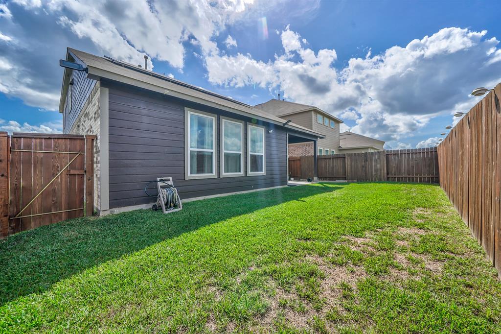16380 2 Snowy Egret Lane, Conroe, Texas 77385, 4 Bedrooms Bedrooms, 4 Rooms Rooms,2 BathroomsBathrooms,Single-family,For Sale,Snowy Egret,67652757