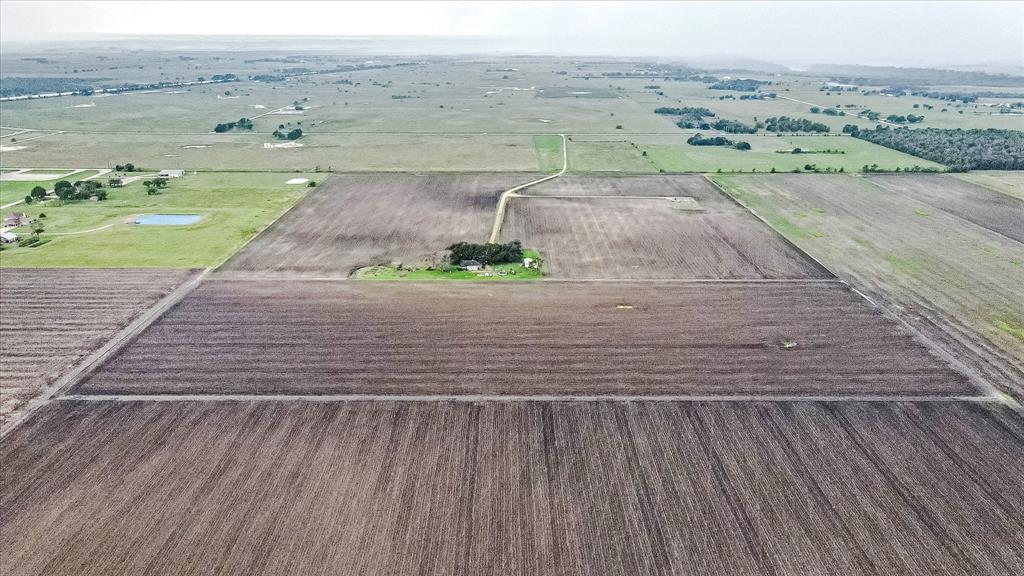 13707 1 FM 1489 Rd, Wallis, Texas 77485, 3 Bedrooms Bedrooms, 8 Rooms Rooms,2 BathroomsBathrooms,Country Homes/acreage,For Sale,FM 1489 Rd,83921648