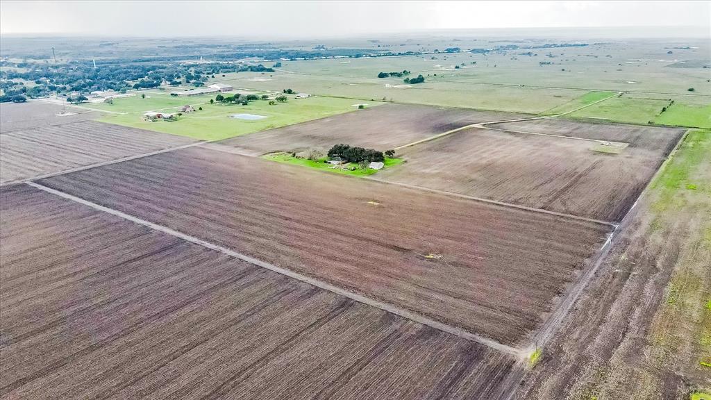 13707 1 FM 1489 Rd, Wallis, Texas 77485, 3 Bedrooms Bedrooms, 8 Rooms Rooms,2 BathroomsBathrooms,Country Homes/acreage,For Sale,FM 1489 Rd,83921648