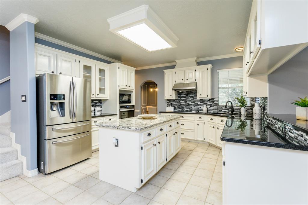16675 2 Stonecrest Drive, Conroe, Texas 77302, 4 Bedrooms Bedrooms, 11 Rooms Rooms,3 BathroomsBathrooms,Single-family,For Sale,Stonecrest,77358450