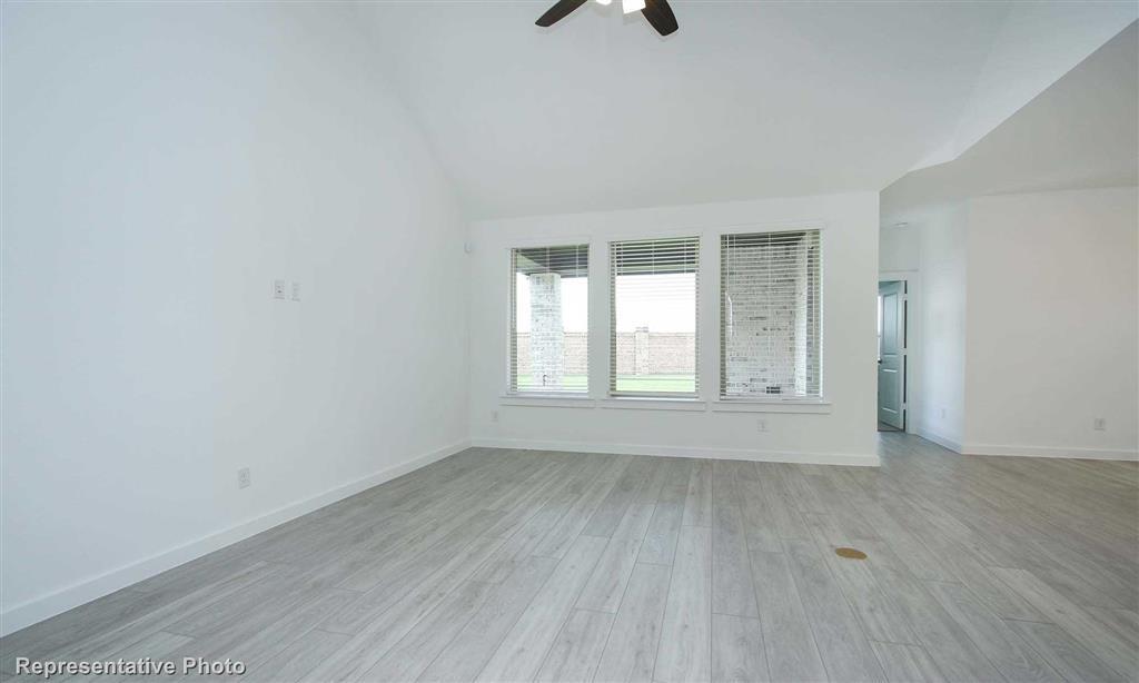 5015 2 Hazel Orchard Drive, Houston, Texas 77066, 4 Bedrooms Bedrooms, 4 Rooms Rooms,2 BathroomsBathrooms,Single-family,For Sale,Hazel Orchard,86539597