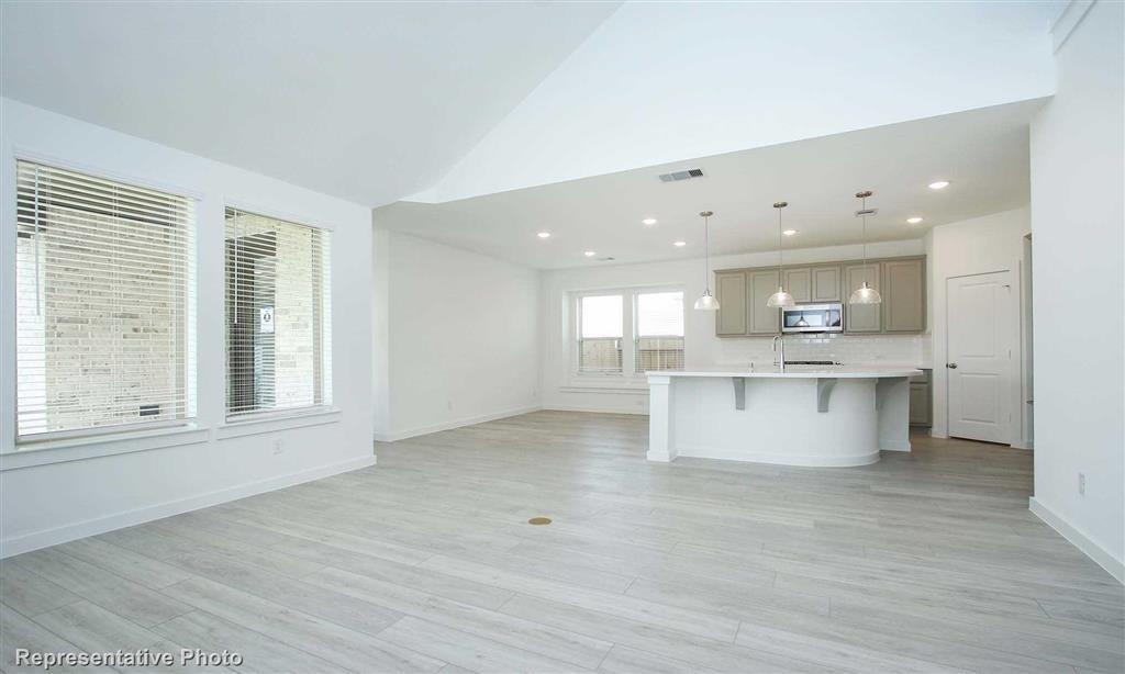 5015 2 Hazel Orchard Drive, Houston, Texas 77066, 4 Bedrooms Bedrooms, 4 Rooms Rooms,2 BathroomsBathrooms,Single-family,For Sale,Hazel Orchard,86539597