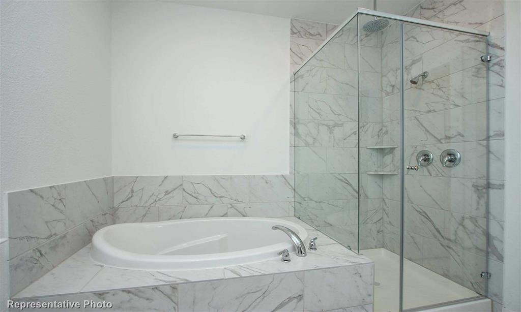 5015 2 Hazel Orchard Drive, Houston, Texas 77066, 4 Bedrooms Bedrooms, 4 Rooms Rooms,2 BathroomsBathrooms,Single-family,For Sale,Hazel Orchard,86539597