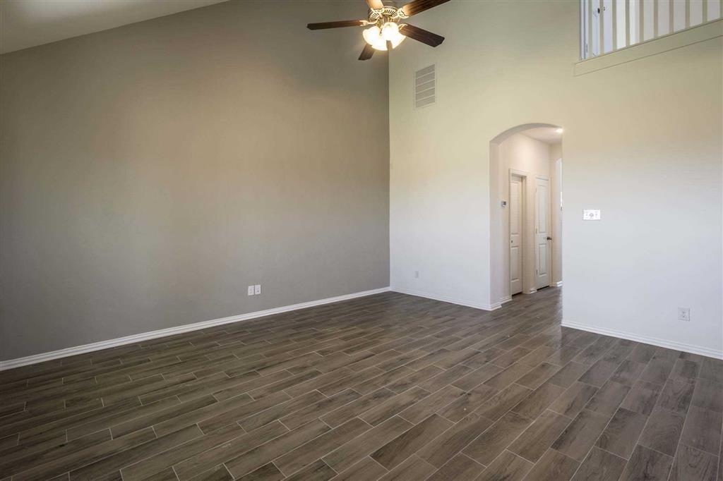 5015 2 Hazel Orchard Drive, Houston, Texas 77066, 4 Bedrooms Bedrooms, 4 Rooms Rooms,2 BathroomsBathrooms,Single-family,For Sale,Hazel Orchard,86539597