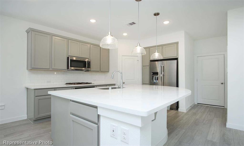 5015 2 Hazel Orchard Drive, Houston, Texas 77066, 4 Bedrooms Bedrooms, 4 Rooms Rooms,2 BathroomsBathrooms,Single-family,For Sale,Hazel Orchard,86539597