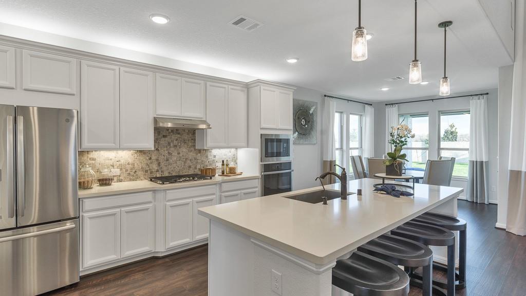 407 2 Beken Cove, La Porte, Texas 77571, 4 Bedrooms Bedrooms, 11 Rooms Rooms,3 BathroomsBathrooms,Single-family,For Sale,Beken,77092029