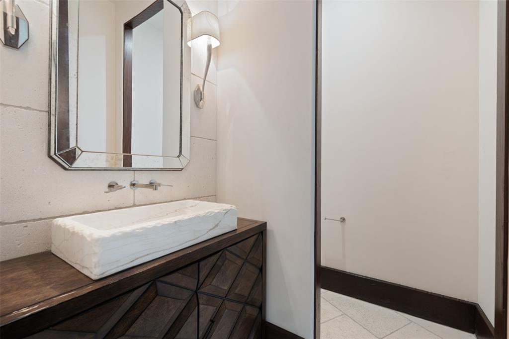 9 2 Gage Court, Houston, Texas 77024, 5 Bedrooms Bedrooms, 14 Rooms Rooms,6 BathroomsBathrooms,Single-family,For Sale,Gage,78565143