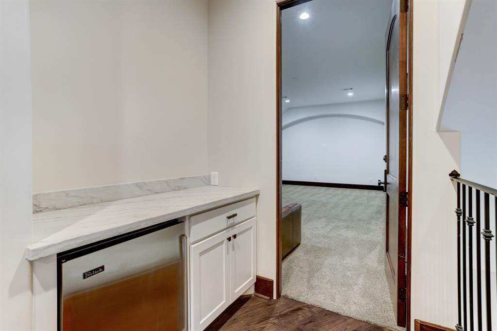 9 2 Gage Court, Houston, Texas 77024, 5 Bedrooms Bedrooms, 14 Rooms Rooms,6 BathroomsBathrooms,Single-family,For Sale,Gage,78565143