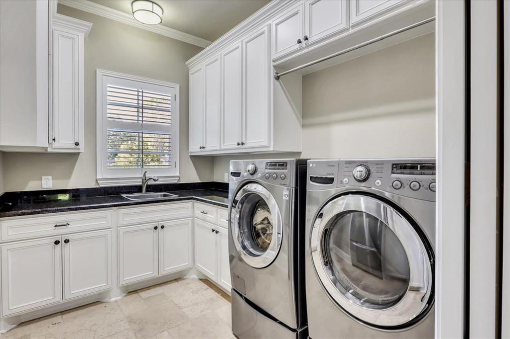 8806 2 Merlin Drive, Spring Valley Village, Texas 77055, 3 Bedrooms Bedrooms, 13 Rooms Rooms,2 BathroomsBathrooms,Single-family,For Sale,Merlin,66561022