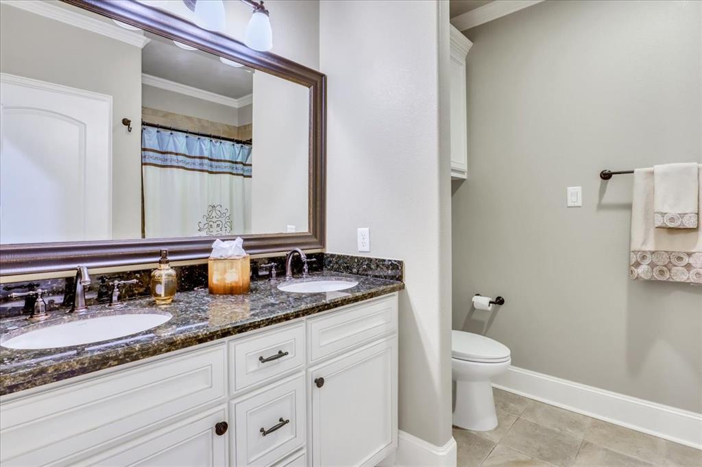 8806 2 Merlin Drive, Spring Valley Village, Texas 77055, 3 Bedrooms Bedrooms, 13 Rooms Rooms,2 BathroomsBathrooms,Single-family,For Sale,Merlin,66561022
