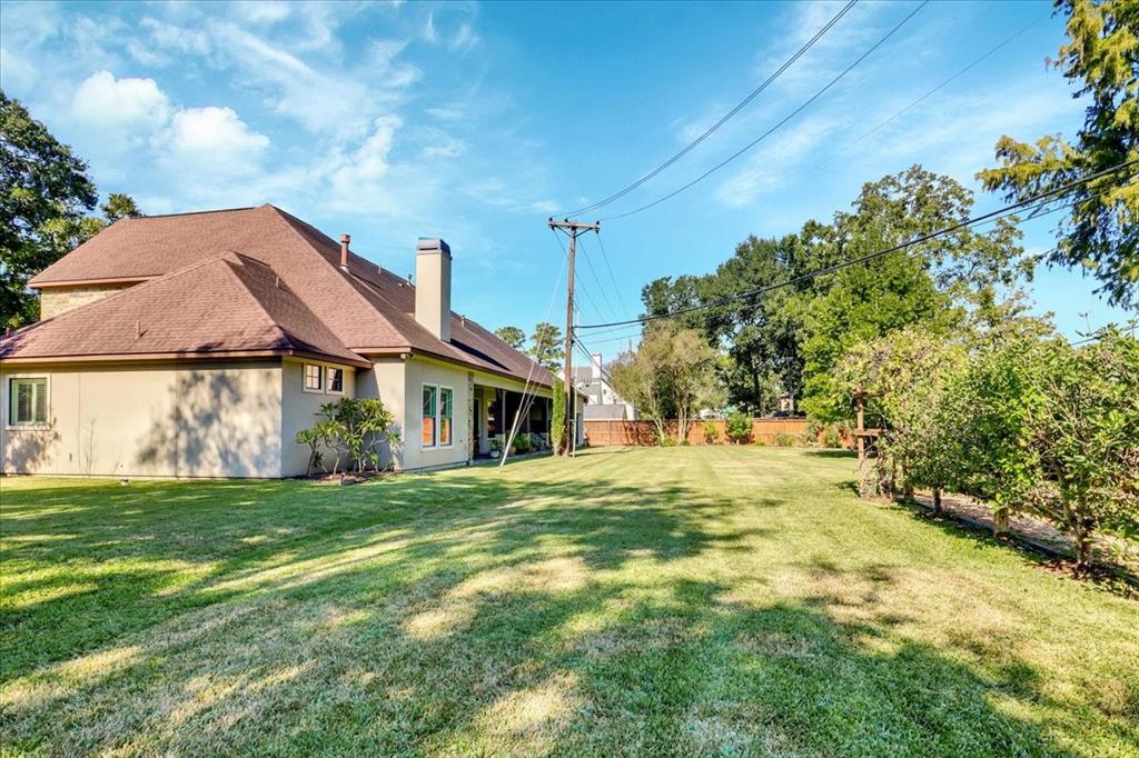 8806 2 Merlin Drive, Spring Valley Village, Texas 77055, 3 Bedrooms Bedrooms, 13 Rooms Rooms,2 BathroomsBathrooms,Single-family,For Sale,Merlin,66561022