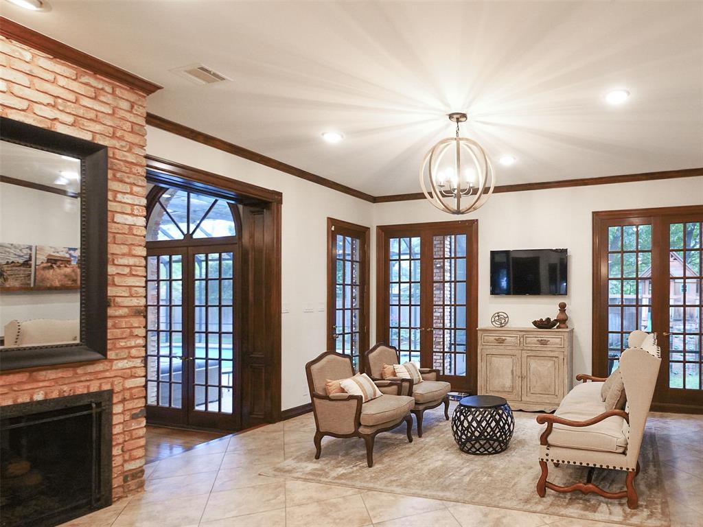 11707 1 Wendover Lane, Bunker Hill Village, Texas 77024, 5 Bedrooms Bedrooms, 15 Rooms Rooms,4 BathroomsBathrooms,Single-family,For Sale,Wendover,79292860