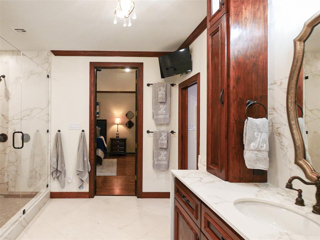11707 1 Wendover Lane, Bunker Hill Village, Texas 77024, 5 Bedrooms Bedrooms, 15 Rooms Rooms,4 BathroomsBathrooms,Single-family,For Sale,Wendover,79292860