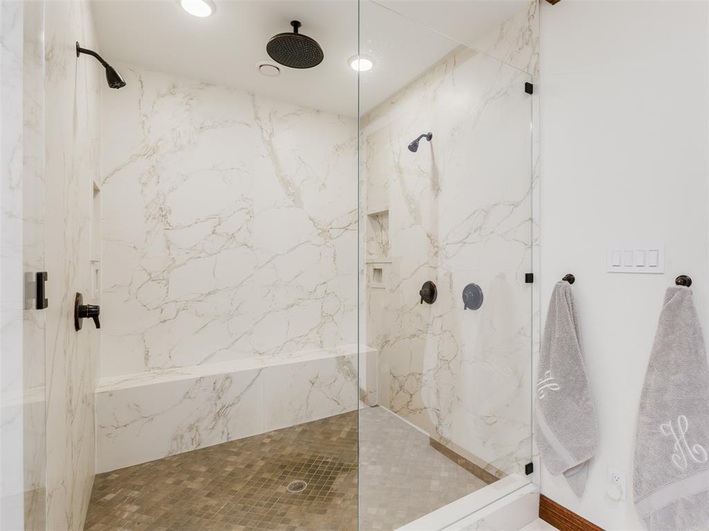 11707 1 Wendover Lane, Bunker Hill Village, Texas 77024, 5 Bedrooms Bedrooms, 15 Rooms Rooms,4 BathroomsBathrooms,Single-family,For Sale,Wendover,79292860