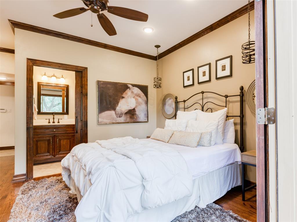 11707 1 Wendover Lane, Bunker Hill Village, Texas 77024, 5 Bedrooms Bedrooms, 15 Rooms Rooms,4 BathroomsBathrooms,Single-family,For Sale,Wendover,79292860