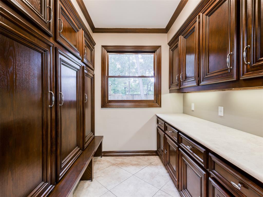 11707 1 Wendover Lane, Bunker Hill Village, Texas 77024, 5 Bedrooms Bedrooms, 15 Rooms Rooms,4 BathroomsBathrooms,Single-family,For Sale,Wendover,79292860