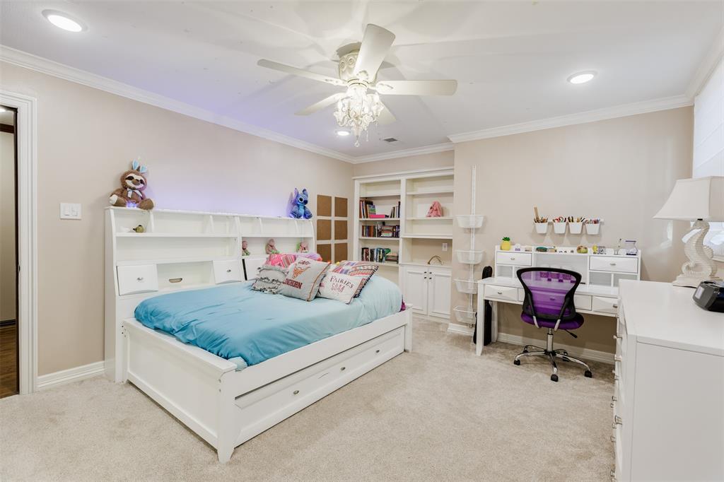 11707 1 Wendover Lane, Bunker Hill Village, Texas 77024, 5 Bedrooms Bedrooms, 15 Rooms Rooms,4 BathroomsBathrooms,Single-family,For Sale,Wendover,79292860