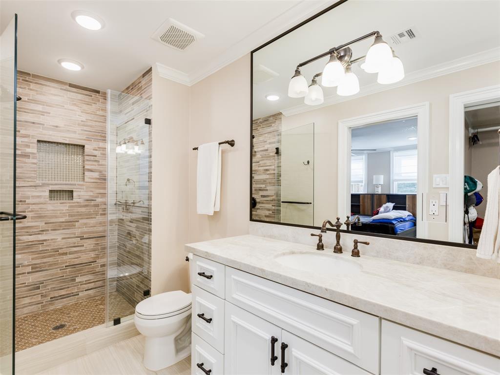 11707 1 Wendover Lane, Bunker Hill Village, Texas 77024, 5 Bedrooms Bedrooms, 15 Rooms Rooms,4 BathroomsBathrooms,Single-family,For Sale,Wendover,79292860