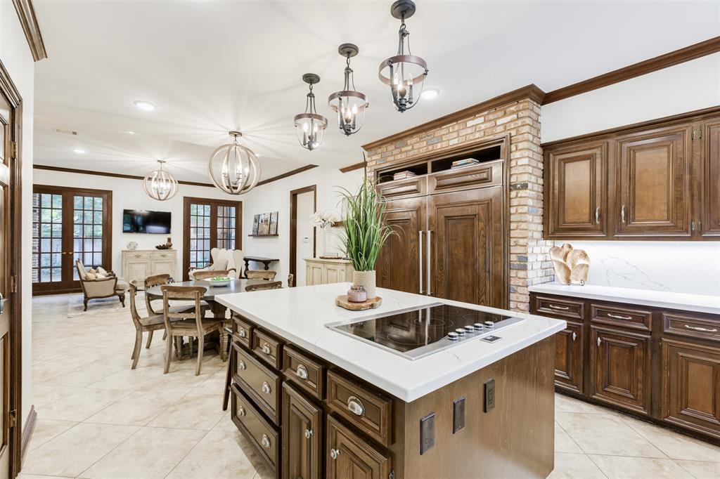 11707 1 Wendover Lane, Bunker Hill Village, Texas 77024, 5 Bedrooms Bedrooms, 15 Rooms Rooms,4 BathroomsBathrooms,Single-family,For Sale,Wendover,79292860